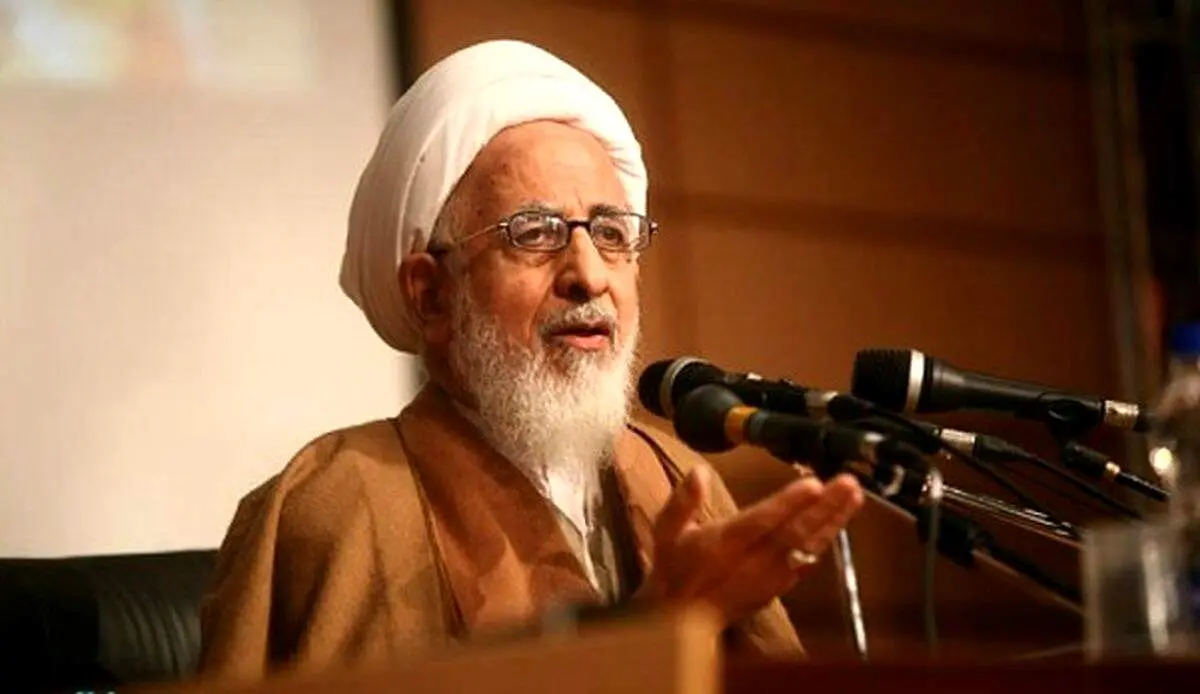آیت‌الله جوادی‌ آملی: حکومت اسلامی حتی به کافر حق ظلم ندارد. 