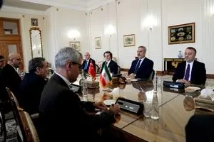 روایت عراقچی از دیدار با هاکان فیدان در تهران 