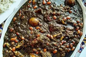 خلاقیت خنده دار مادر ایرانی برای آموزش از راه دور قرمه سبزی به دختر تازه عروسش حماسه ساز شد/ عکس