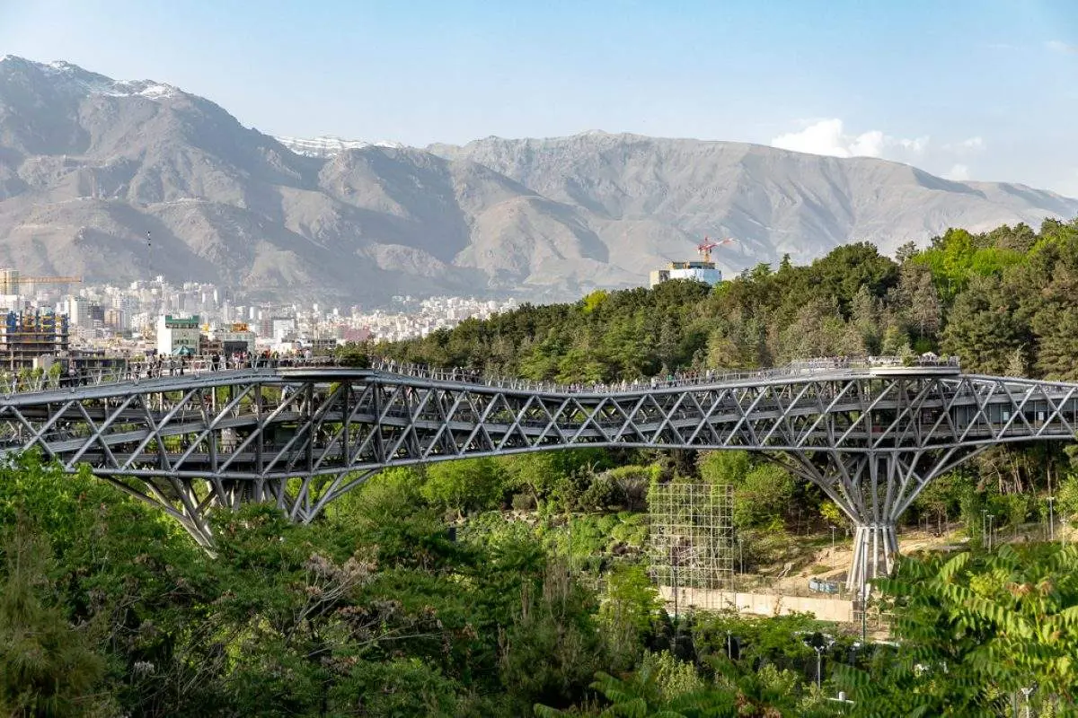 در تهران برای شبگردی کجا برویم؟