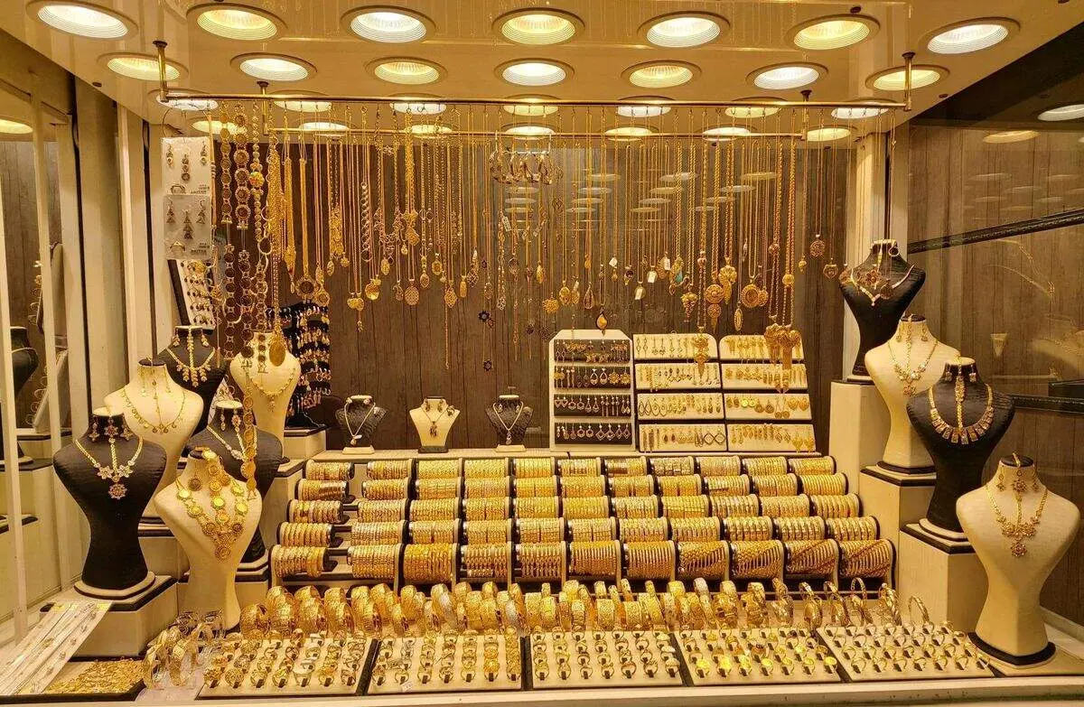 قیمت طلا امروز ۱۲ بهمن ماه ۱۴۰۰ + جدول