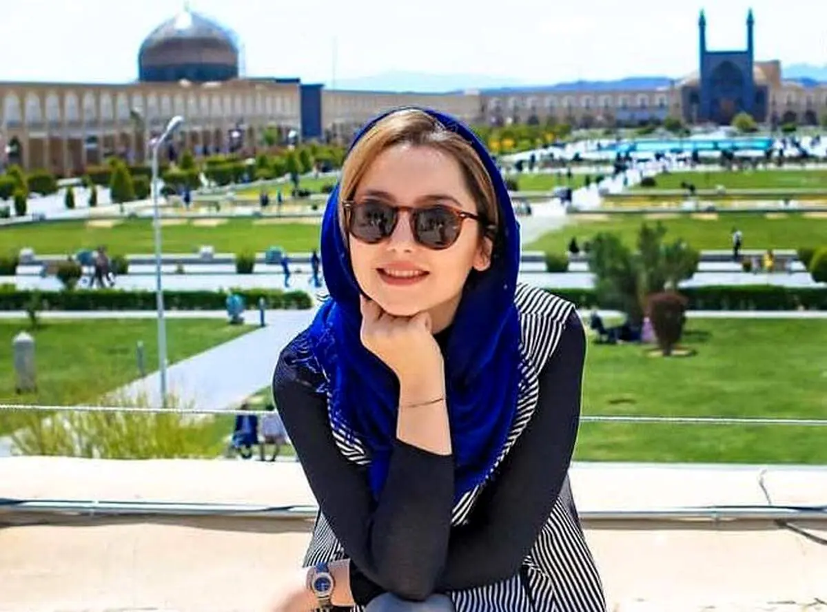 نازنین بیاتی با ژست بامزه/ عکس