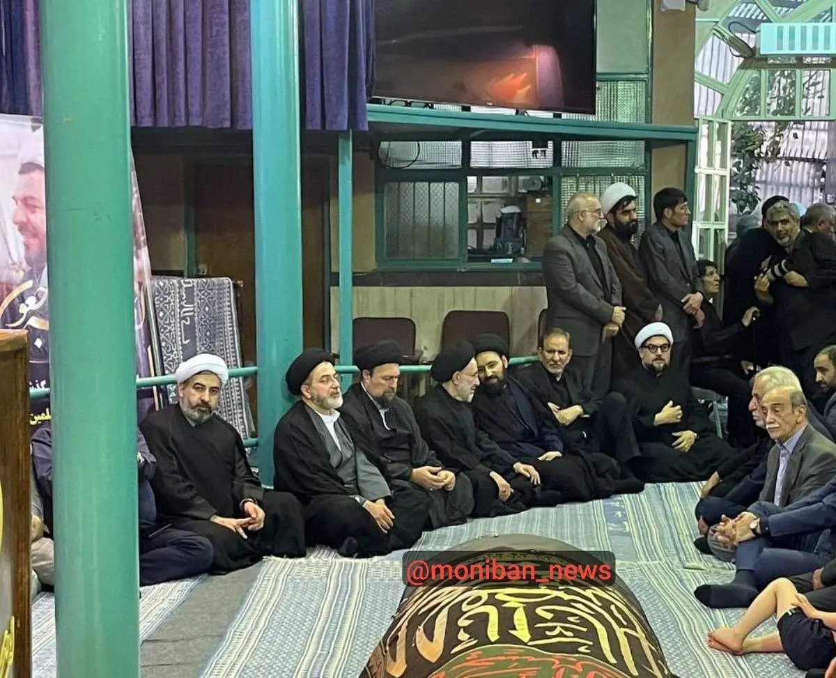 مراسم تشییع نماینده ادوار مجلس با حضور سیدحسن خمینی و سیدمحمد خاتمی + عکس