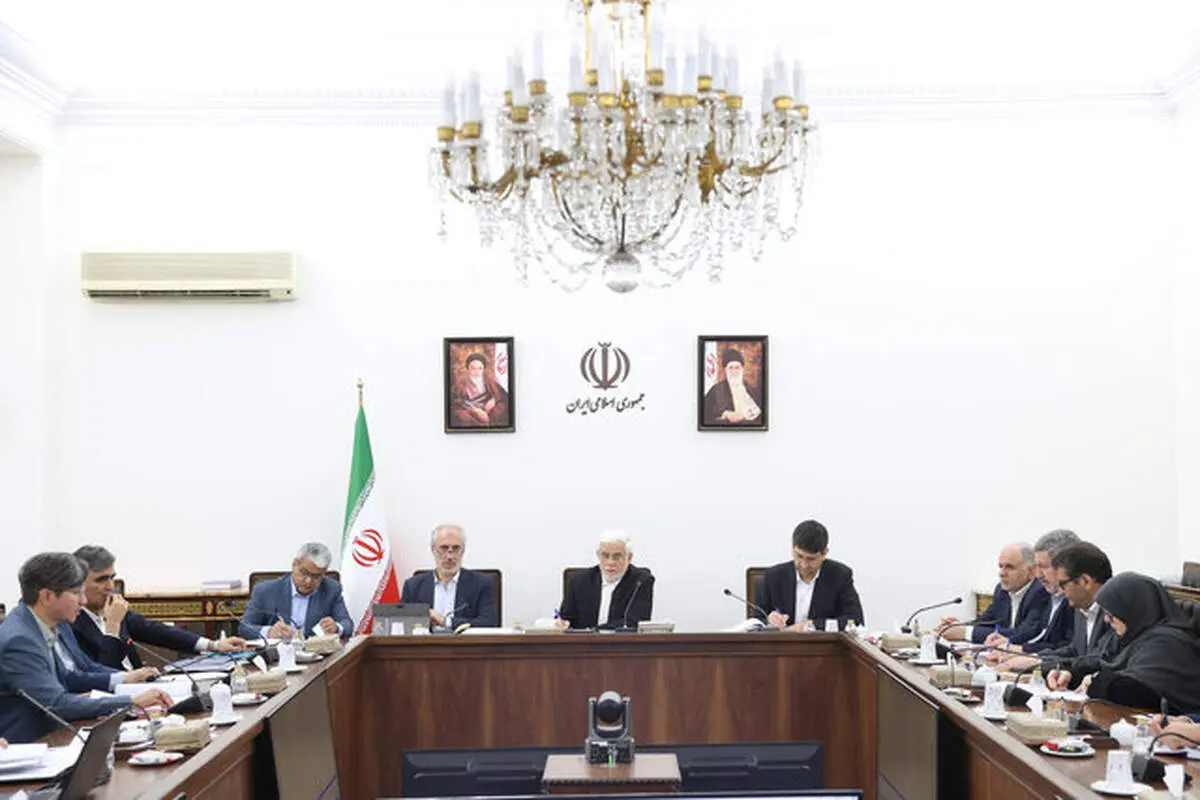 عارف: رفع ناترازی‌های کشور با جدیت پیگیری می‌شود 