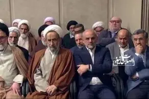 حضور احمدی نژاد در دیدار امروز کارگزاران نظام با رهبری + عکس 