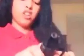 خودنمایی شرم‌آور دختر جوان در لایو اینستاگرام+عکس