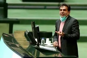 نماینده مجلس: مگر وزیر نفت در این کشور زندگی نمی‌کند؟ 