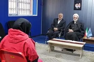  طبق بخشنامه سازمان زندان‌ها الزام زنان به استفاده از چادر ممنوع است 