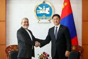 تسلیم استوار نامه سفیر ایران به رئیس جمهور مغولستان و دیدارهای دوجانبه  