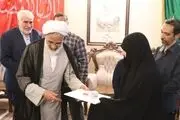 هدیه رهبر انقلاب به خانواده سردار شهید زاهدی + ببینید 