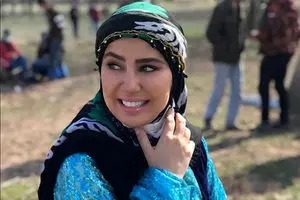  استایل مشکی و شیک شیرین نون خ با کلاه پاپیونی/ ببینید