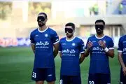اقدام متفاوت بازیکنان گل‌گهر هنگام ورود به زمین
