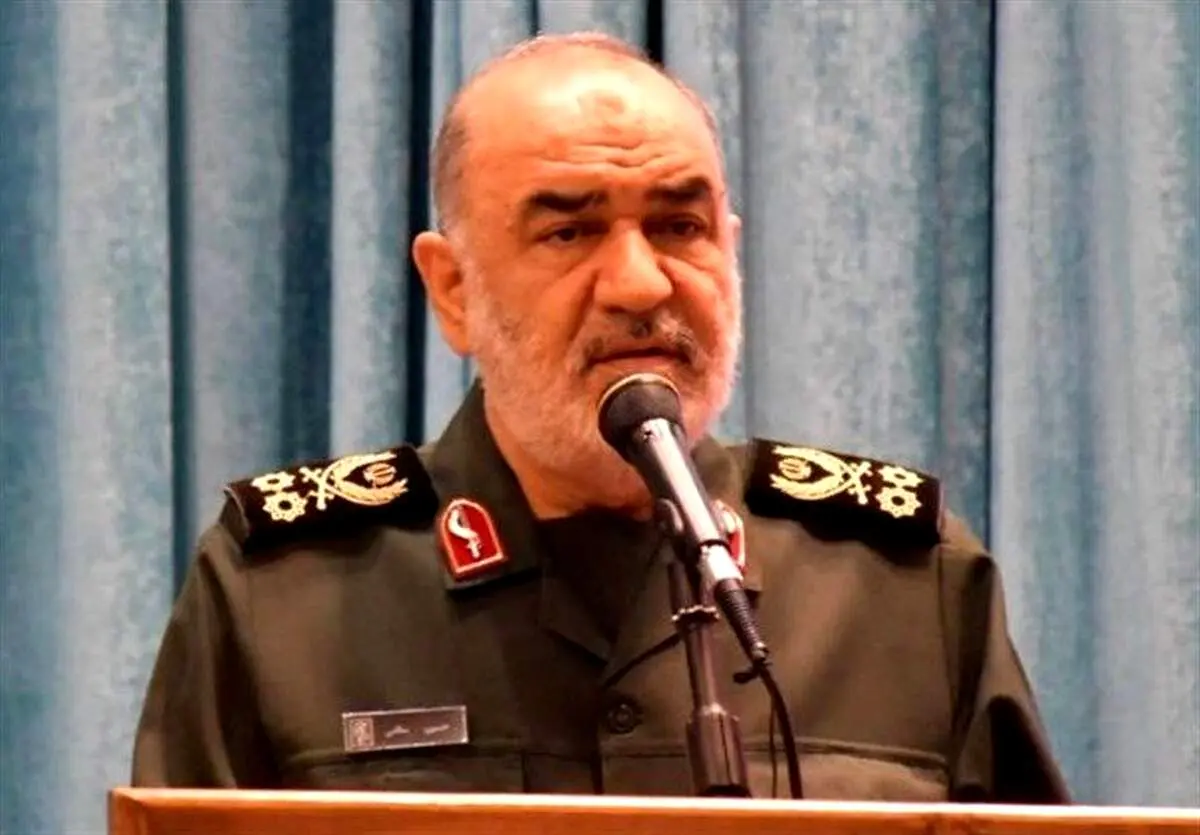 سردار سلامی: آتش خشم ملت ایران دامان جنایتکاران را خواهد گرفت