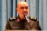 سردار سلامی: آتش خشم ملت ایران دامان جنایتکاران را خواهد گرفت