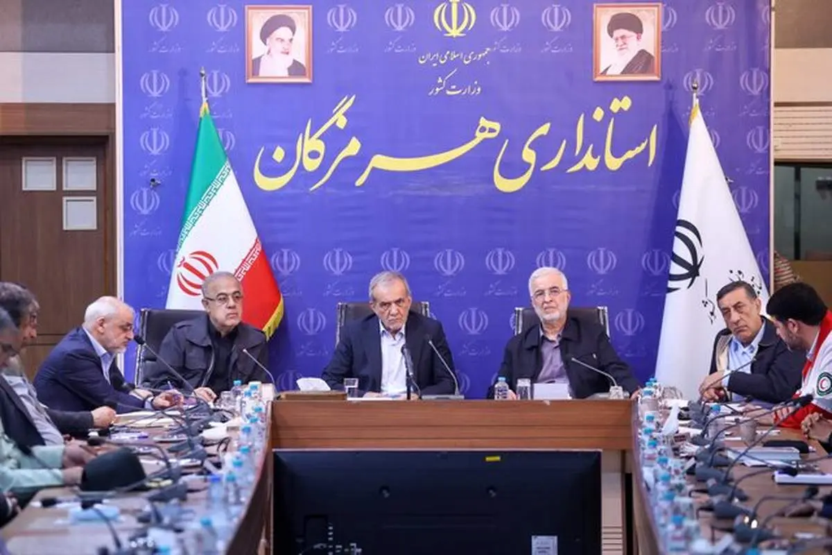 پزشکیان: چرا کانتینرها باید ماهها در بندر بمانند؟/ تاکید بر پرداخت بیمه به خانواده جانباختگان