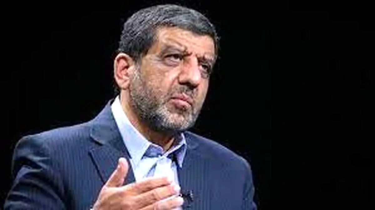 عزت الله ضرغامی دست به اسلحه شد + ببینید 