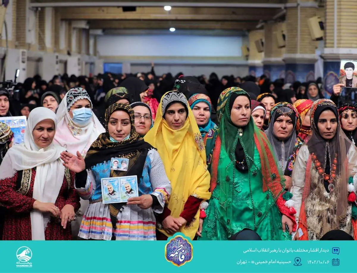 لباس جالب زنان در دیدار امروز با رهبری + ببینید