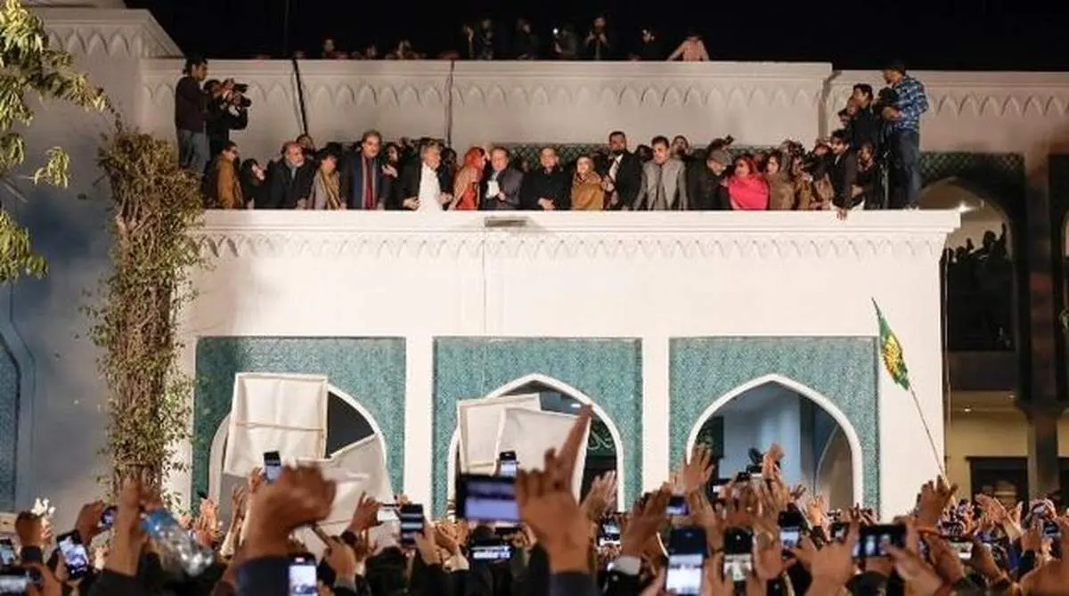 حامیان عمران خان شگفتی ساز شدند