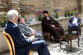 به عنوان یک کنش‌گر در عرصه حضور خواهم داشت