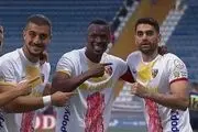 مذاکرات نهایی استقلال با لژیونرهای سرشناس؛ علی کریمی و مجید حسینی به زودی!