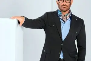 دیدار احساسی محمدرضا گلزار با بهروز وثوقی/ عکس