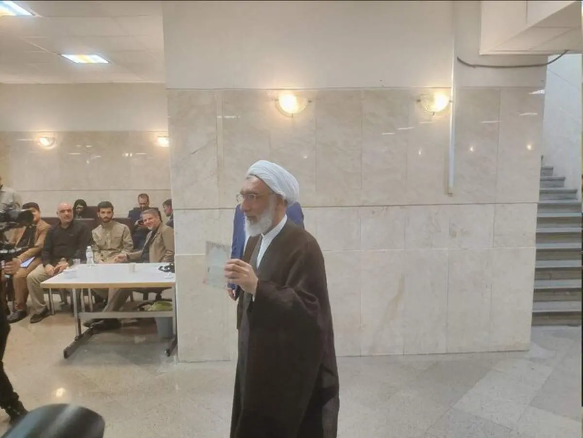 مصطفی پورمحمدی داوطلب کاندیداتوری انتخابات ریاست جمهوری شد