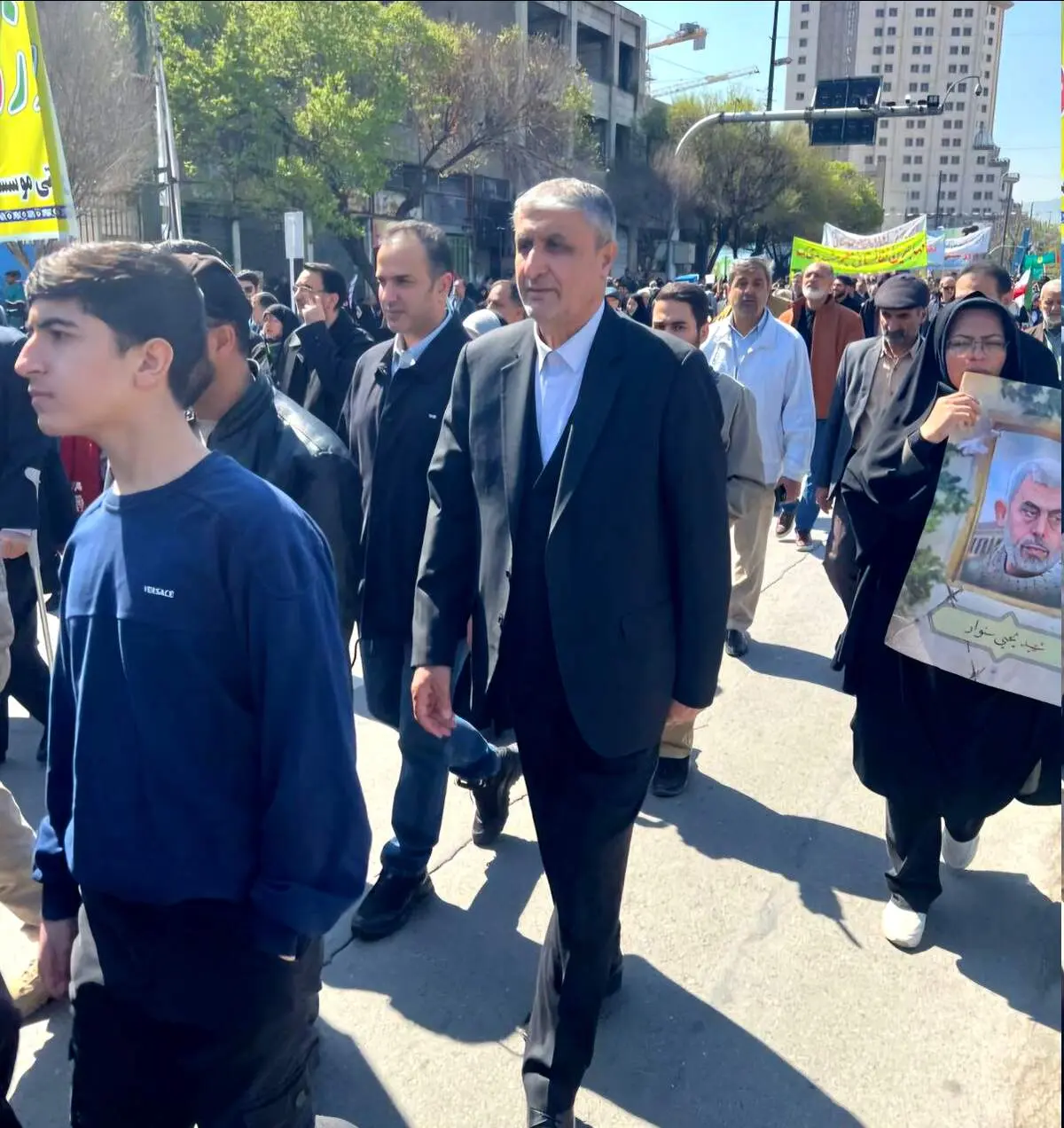 حضور رییس‌ سازمان انرژی اتمی در راهپیمایی روز قدس در مشهد 