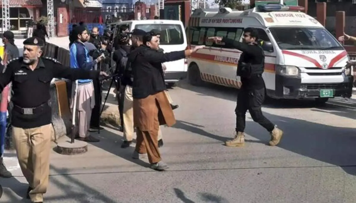 انفجار یک مسجد در پاکستان با ۵ کشته و ده ها زخمی