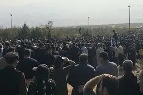 درگیری در مراسم چهلم مهسا امینی بالا گرفت| حمله به مرکز نظامی ارتش؟