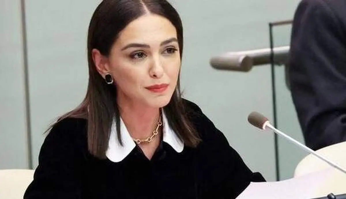 نازنین بنیادی پرستوی جنسی تام کروز است