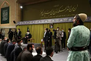 شعرخوانی درباره وام و قسط و واکنش جالب رهبری+فیلم