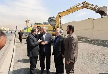 تخریب سراسری دیوار زندان رجایی شهر آغاز شد