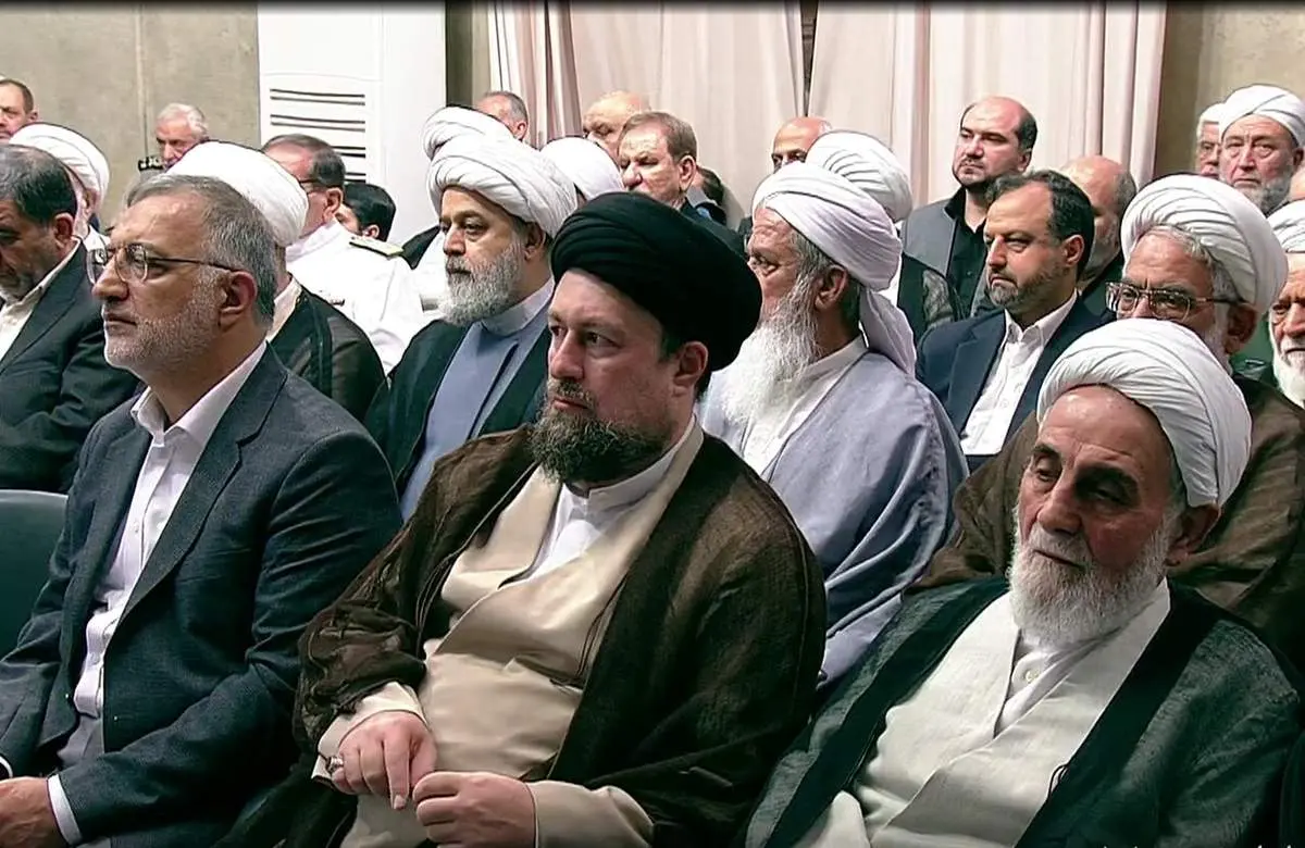 عکسی از زاکانی در کنار سیدحسن خمینی