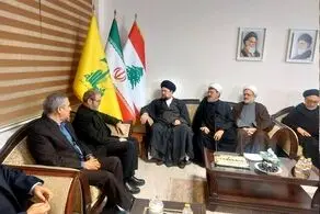 حضور سید حسن خمینی در دفتر حزب‌الله در تهران
