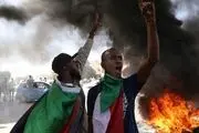 مسدود شدن خیابان‌ها و پل‌ها همزمان با فراخوان برای اعتراضات امروز 