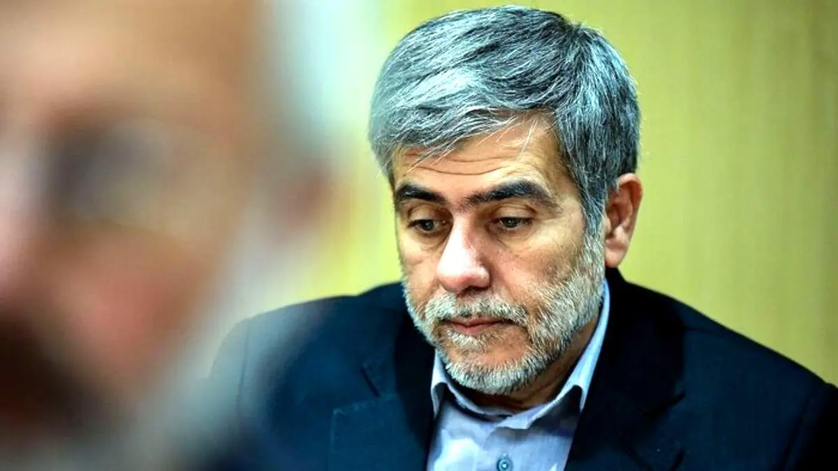 قیمت بنزین باید بزودی واقعی شود/دولت نباید افزایش قیمت بنزین را عقب بیاندازد