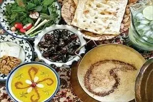 حکم باز کردن روزه قبل از اذان مغرب + پاسخ مراجع