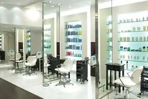 تبلیغ عجیب یک سالن زیبایی زنانه با پیشنهاد خیانت/ عکس