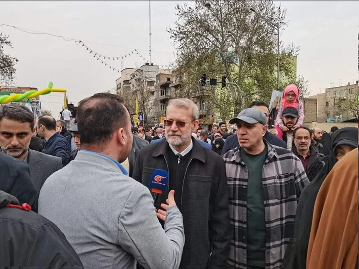 لاریجانی: رهبری مردم را به حضور بیشتر در راهپیمایی دعوت کردند 