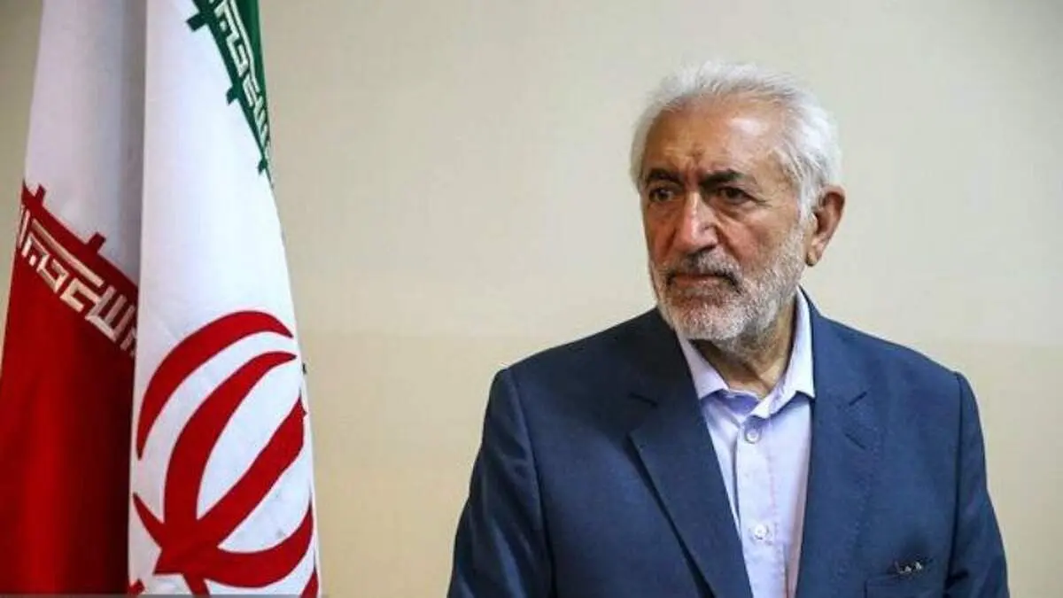 ناگفته‌های «مرد خاکستری» سیاست درباره کشمکش‌ها بر سر صندلی 