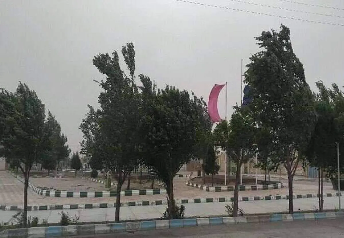 توفان به تهران نزدیک شد/ وزش باد شدید در این منطقه!