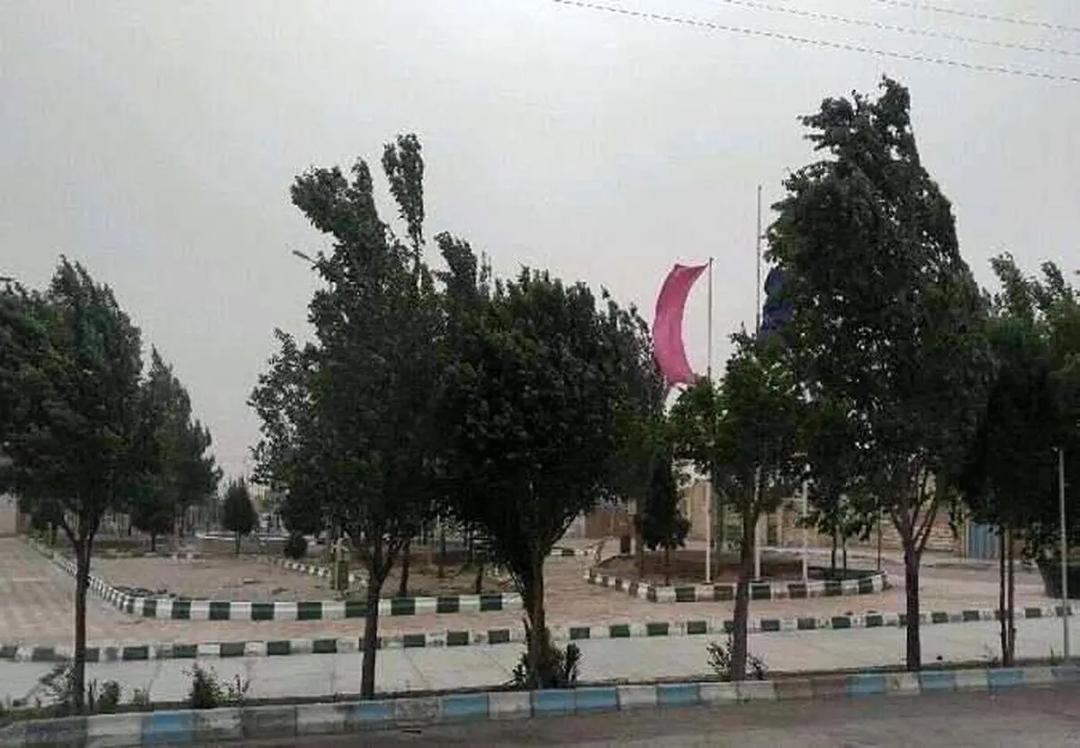 توفان به تهران نزدیک شد/ وزش باد شدید در این منطقه!