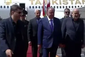 امامعلی رحمان وارد تهران شد