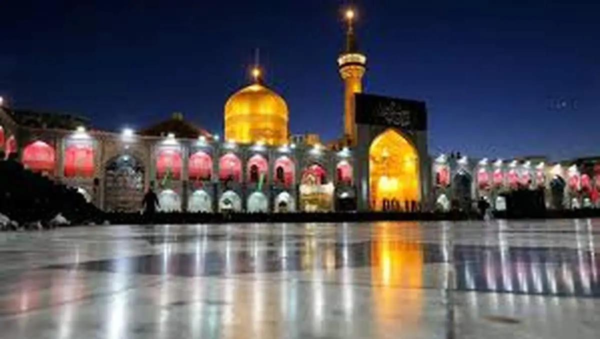 عکسی باورنکردنی از یک زن راهبه در حرم امام رضا/ تصویر