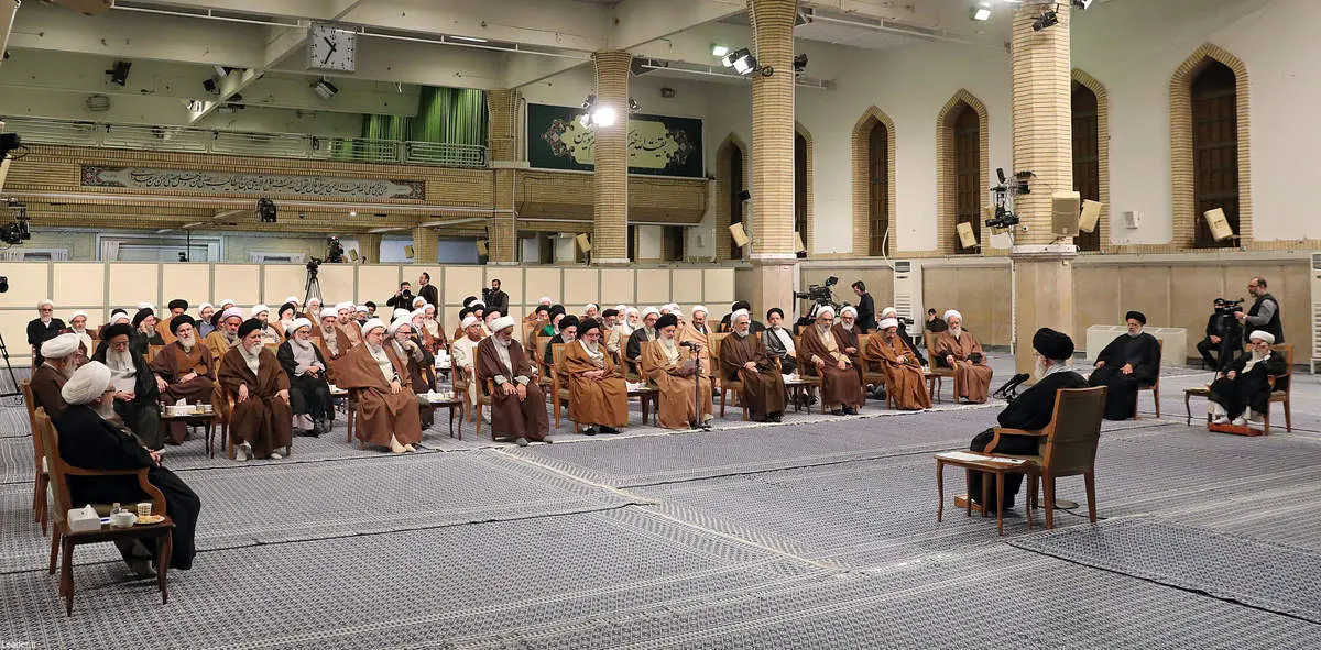 در کارها و امور سیاسی، اختلاف سلایق و دسته بندیهای سیاسی وجود دارد که مانعی ندارد| اگر مجلس خبرگان دچار دعوا و جبهه بندیهای گوناگون شود از کار اصلی خود باز میماند