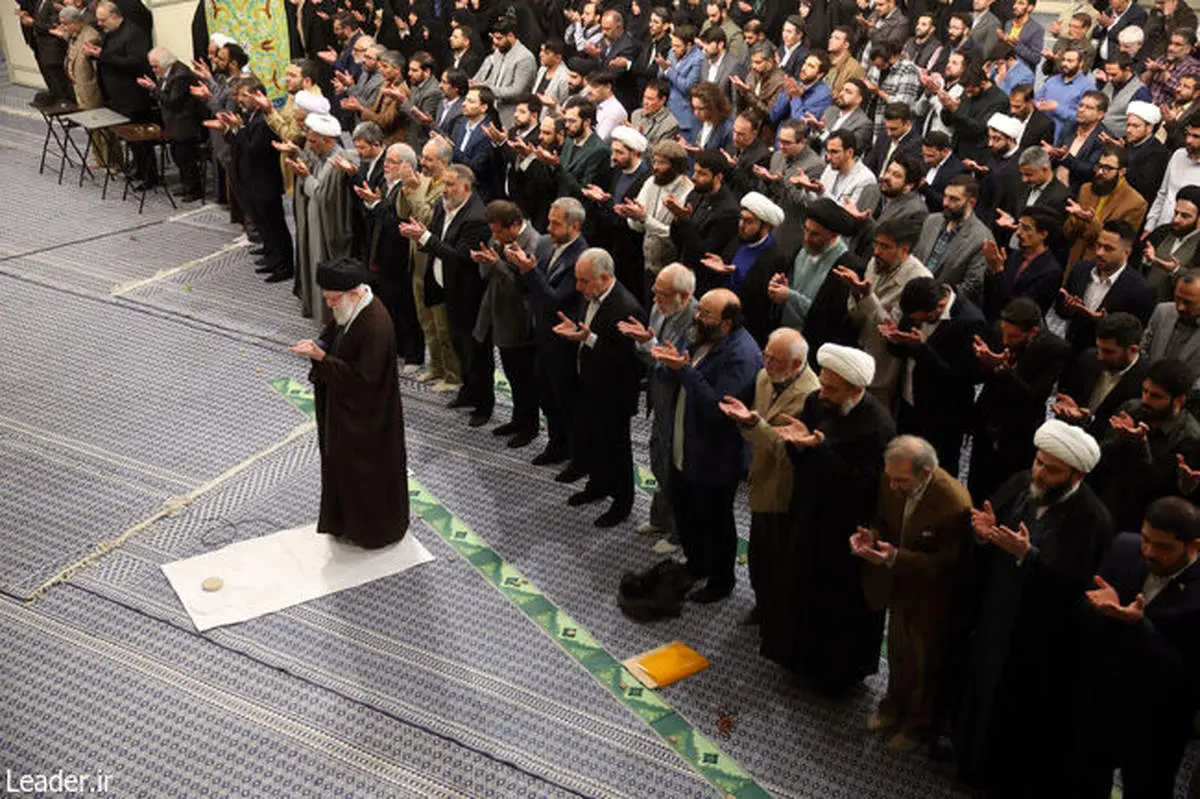 شعر فارسی، رسانه کم نظیر و قدرتمند در دوران جنگ رسانهای
الحاقات