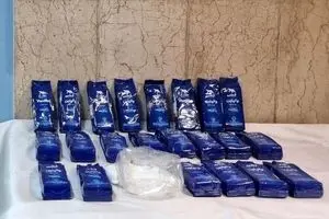 جاساز عجیب مخدر شیشه در وانیل