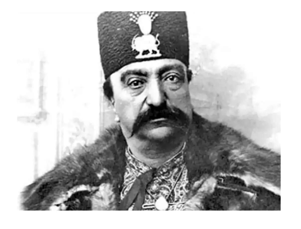  تصویری عجیب از صف چند کیلومتری زنان برای پسندیده شدن توسط ناصرالدین شاه و ورود به حرمسرا

