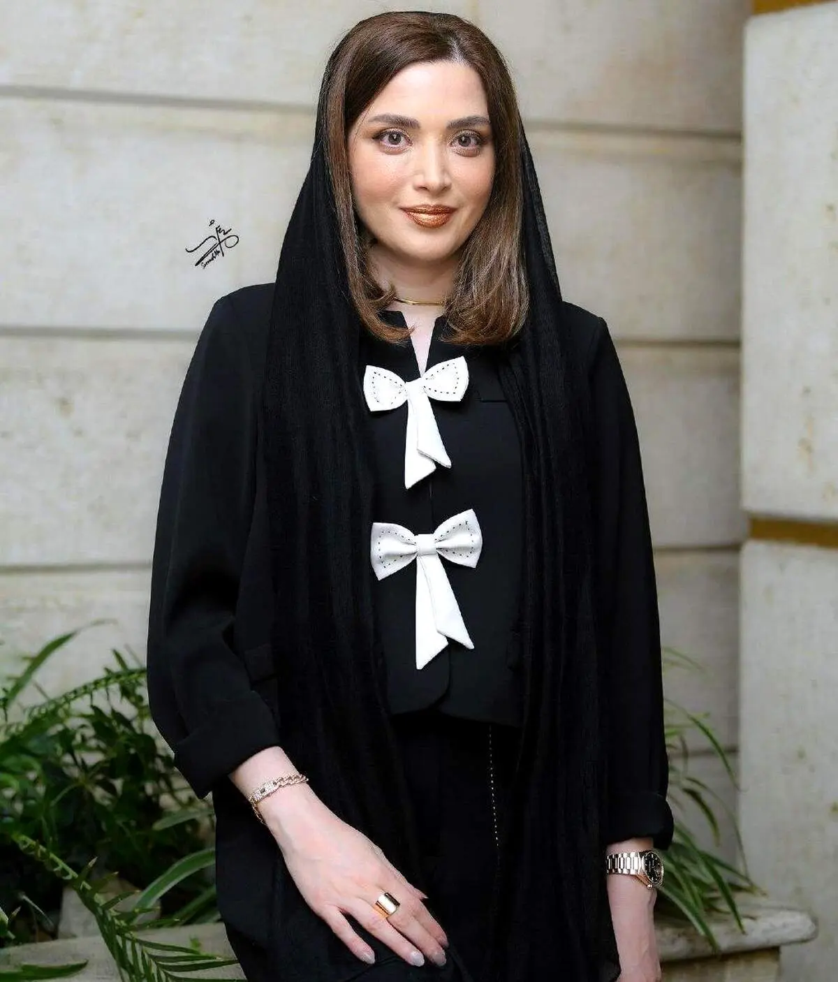 بهنوش طباطبایی نانسی شد و هوتن شکیبا فاگین پیر