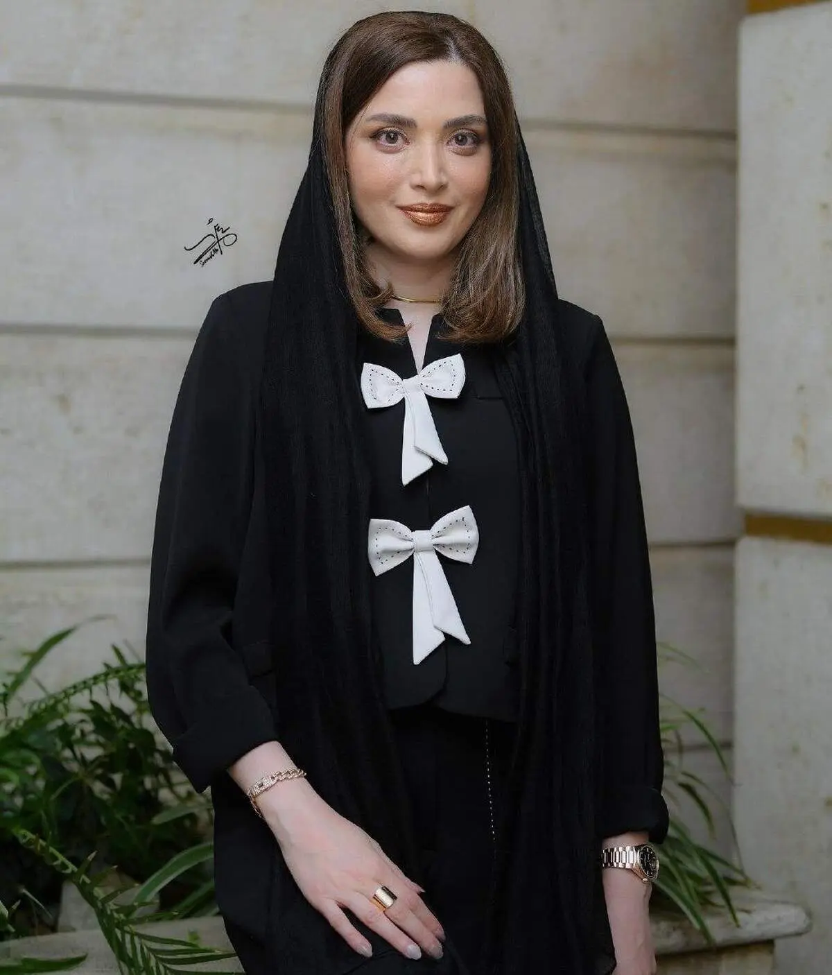 بهنوش طباطبایی نانسی شد و هوتن شکیبا فاگین پیر